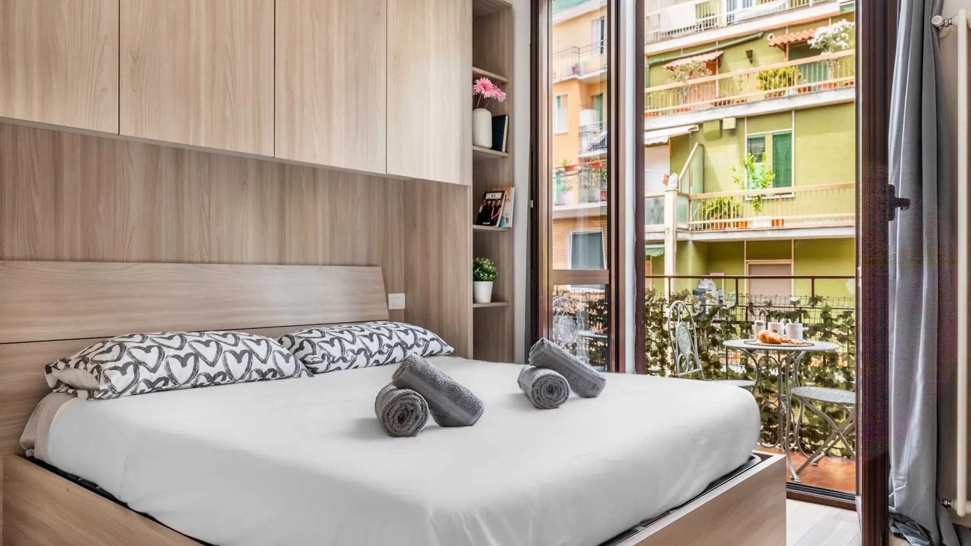 Divi Apartments Milano - Strategic Place 0*, Милан Италия