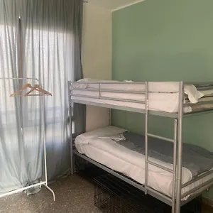 فندق بيت شباب